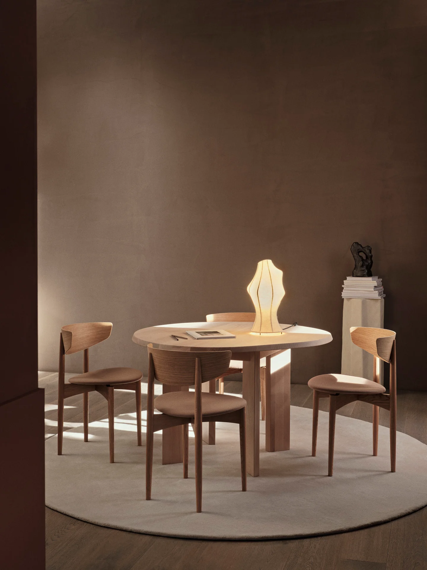 Dae Table Lamp - White - Image 4