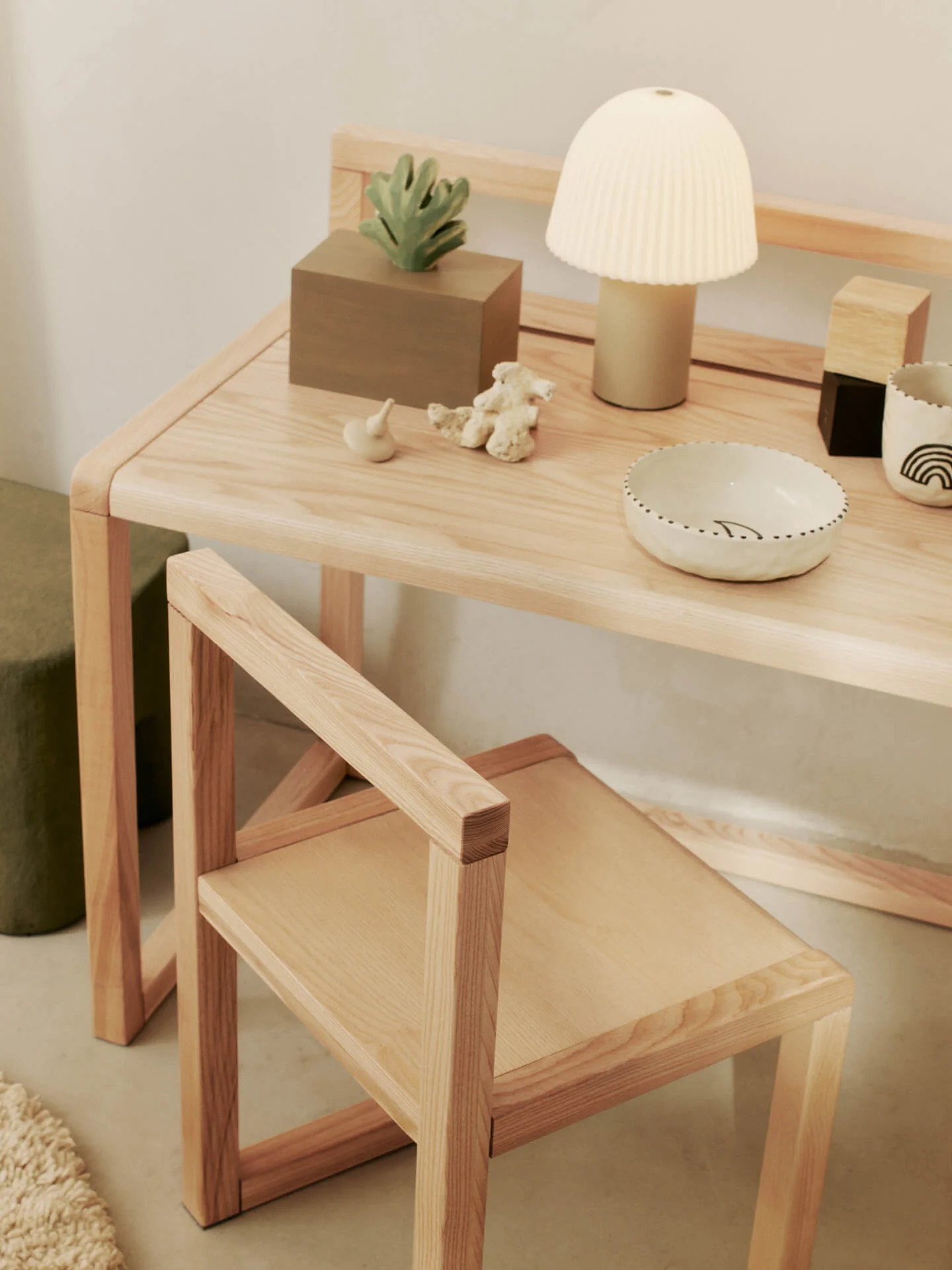 Frill Portable Lamp - Cashmere/White - Image 4