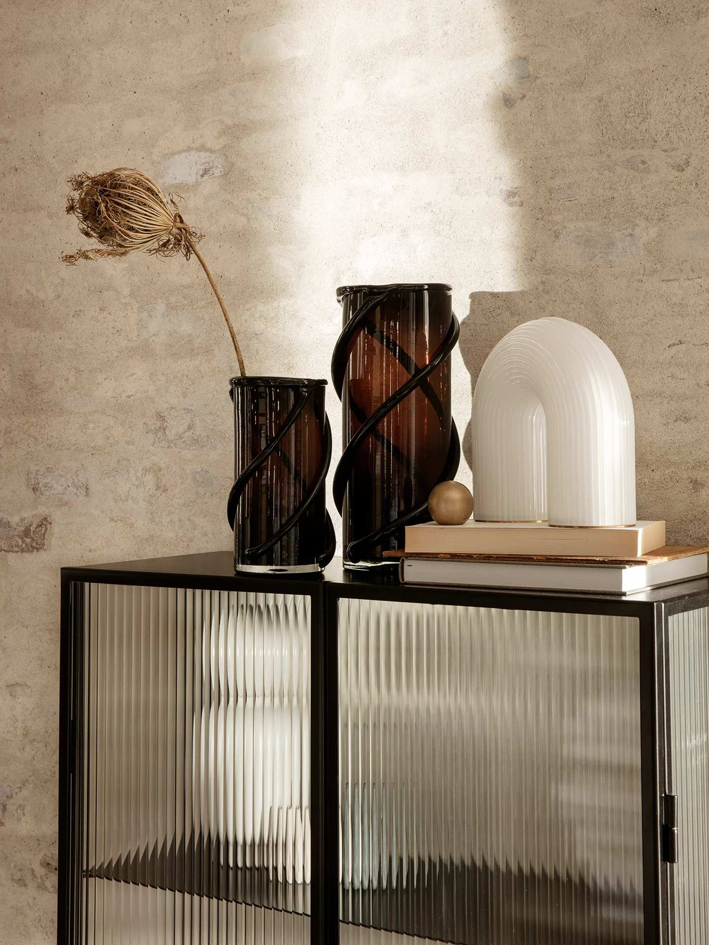 Haze Vitrine - Reeded Glass - Black - Image 4