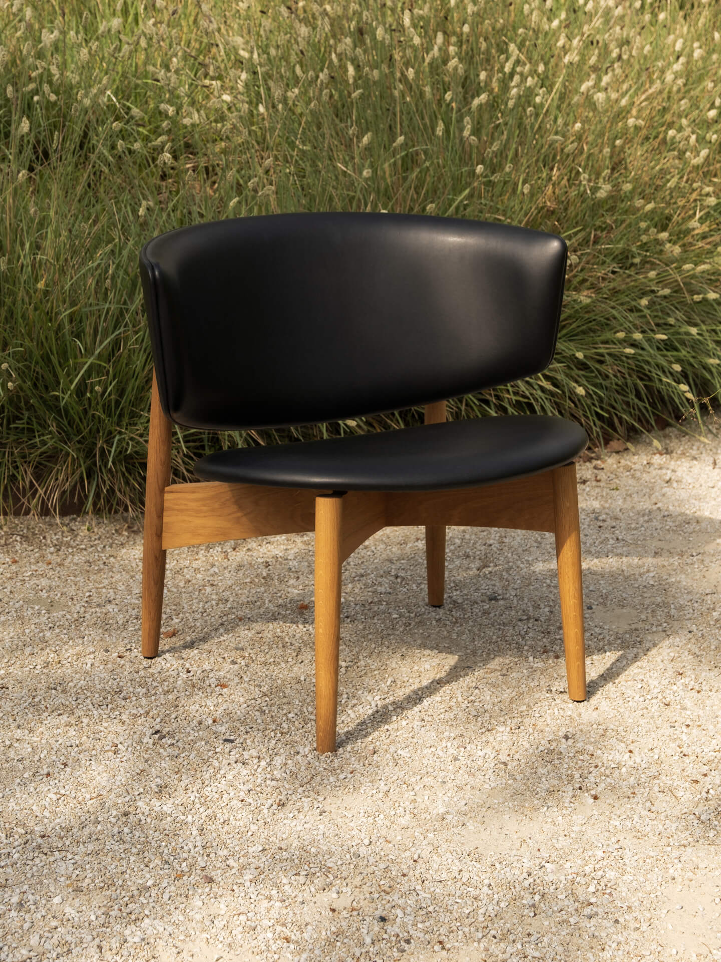 Herman Lounge Chair - Wood - Vegea - Natural Oak/Black - Image 2
