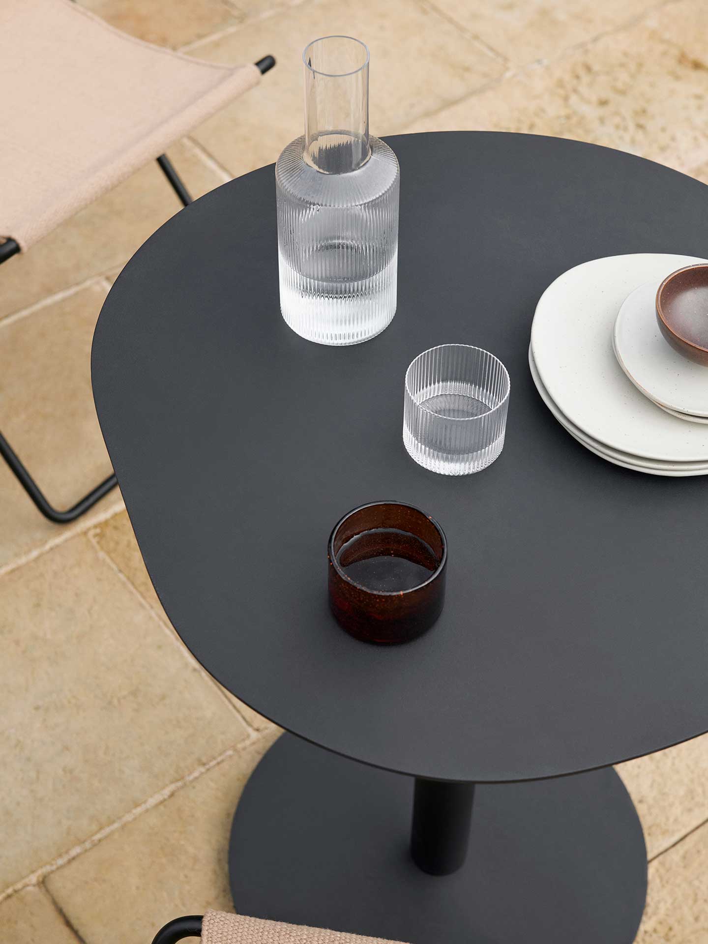 Pond Café Table - Black - Image 3