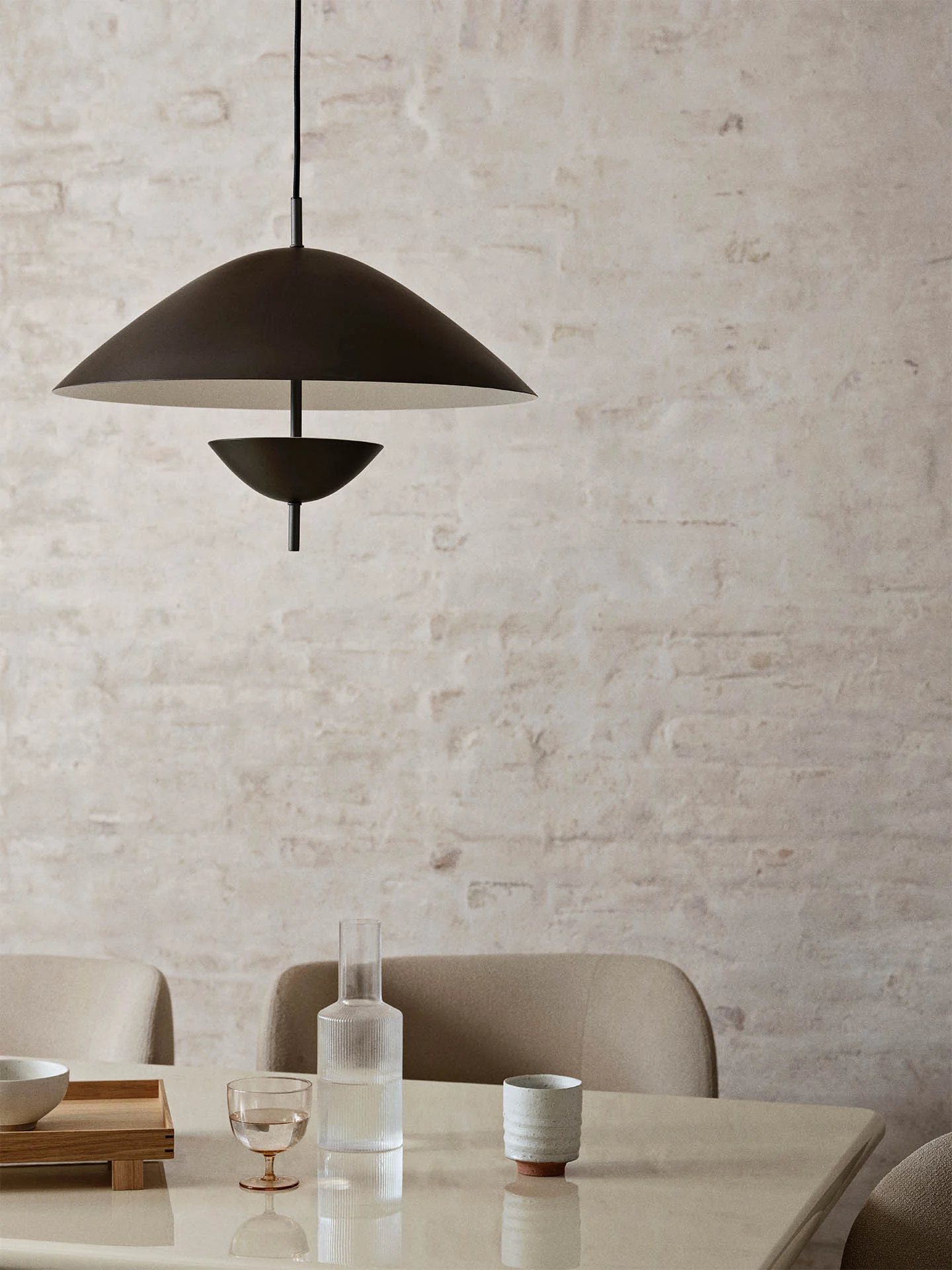 Ripple Low Glasses - Set of 4 & Carafe Gift Set - Clear - Image 3