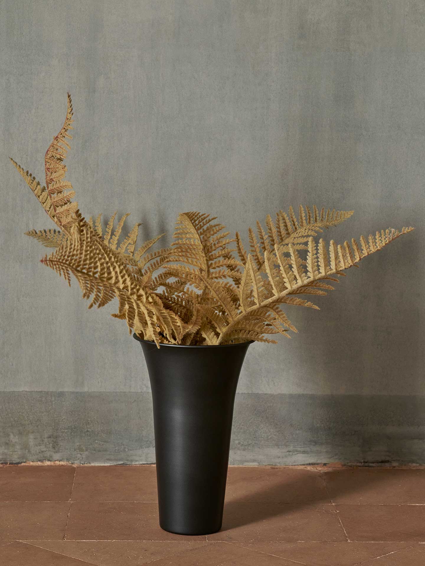 Spun Alu Vase - Blackened Aluminium - Image 2