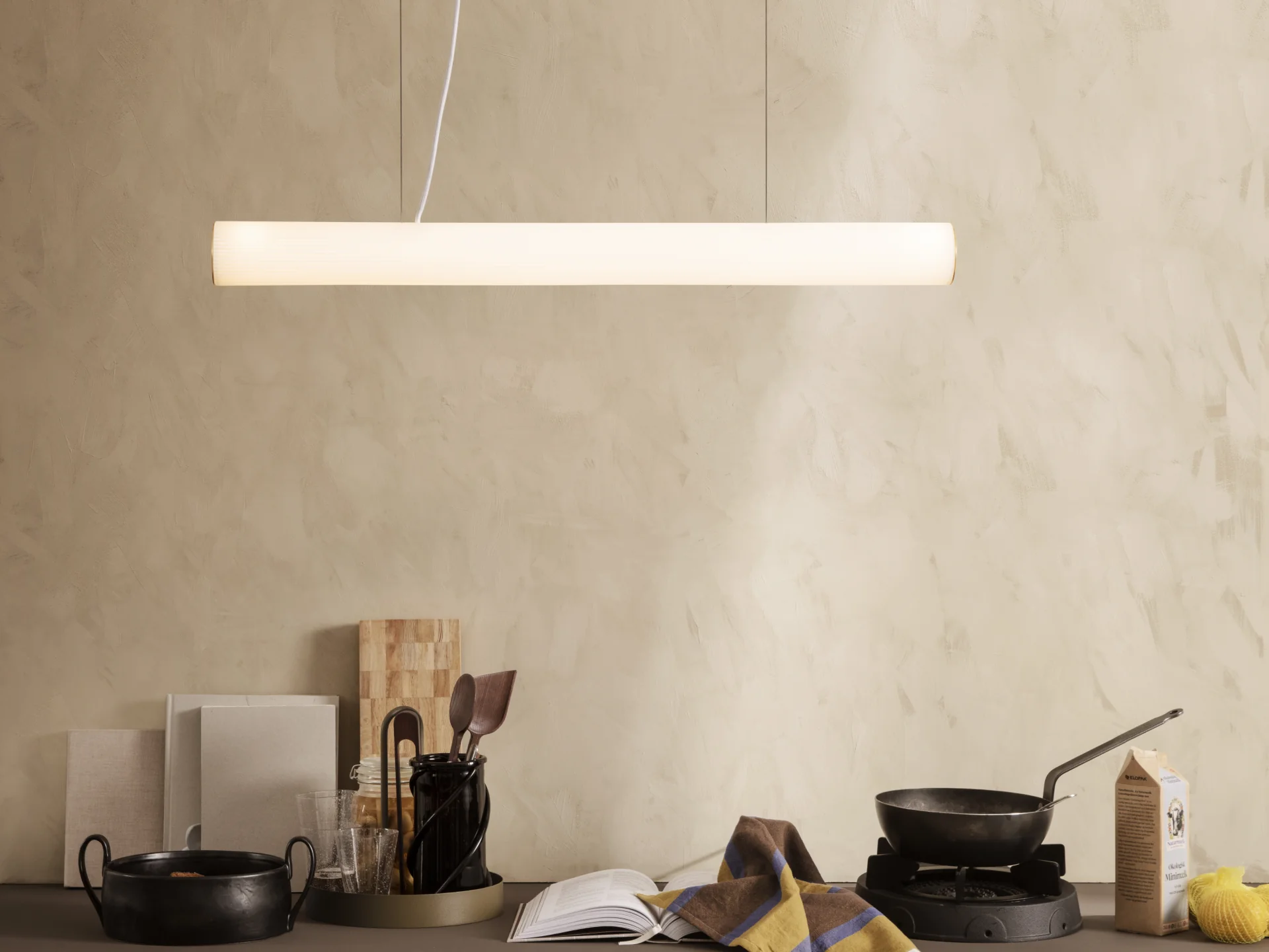 Vuelta Pendant 100 - White/Brass - Image 2